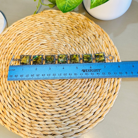 Vintage Abalone Shell Panel Link Bracelet with Silver Tone Toggle Close. - Picture 13 of 15